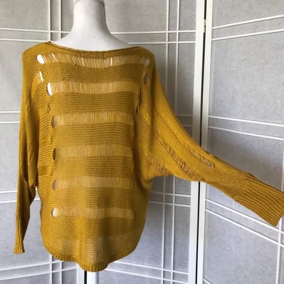 NWOT🌟Open Crochet Mustard Sweater - Picture 5 of 8